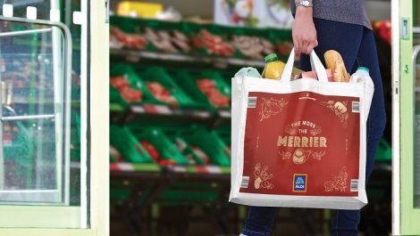 Esko technology helps deliver Aldi’s festive bag