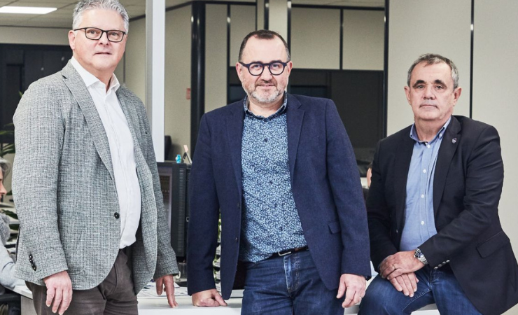 Flexocolor invests in large format plate system from Miraclon
