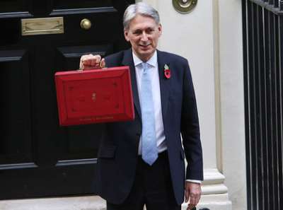 Chancellor promises plastic tax